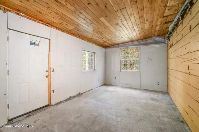 $270,000 | 930 Moon Gulch Road, Kellogg, ID 83837