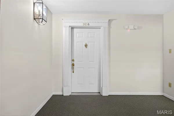 $279,000 | 1614 Lake Knoll Drive, Unit 1L, Lake St. Louis, MO 63367