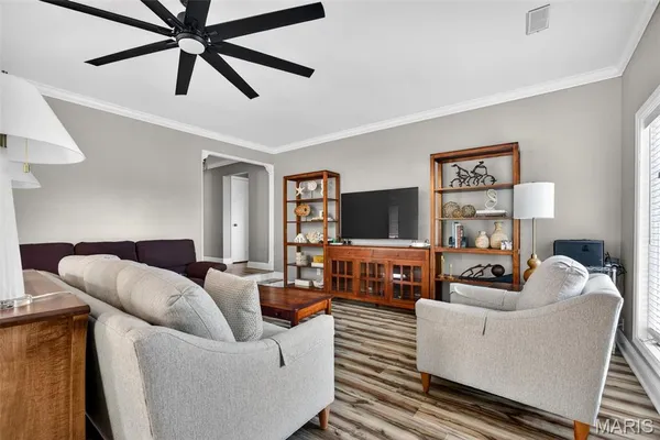 $279,000 | 1614 Lake Knoll Drive, Unit 1L, Lake St. Louis, MO 63367