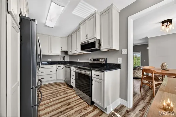 $279,000 | 1614 Lake Knoll Drive, Unit 1L, Lake St. Louis, MO 63367