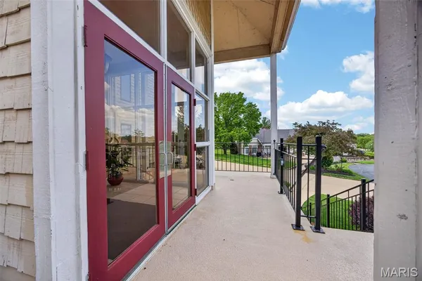 $279,000 | 1614 Lake Knoll Drive, Unit 1L, Lake St. Louis, MO 63367