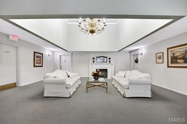 $279,000 | 1614 Lake Knoll Drive, Unit 1L, Lake St. Louis, MO 63367