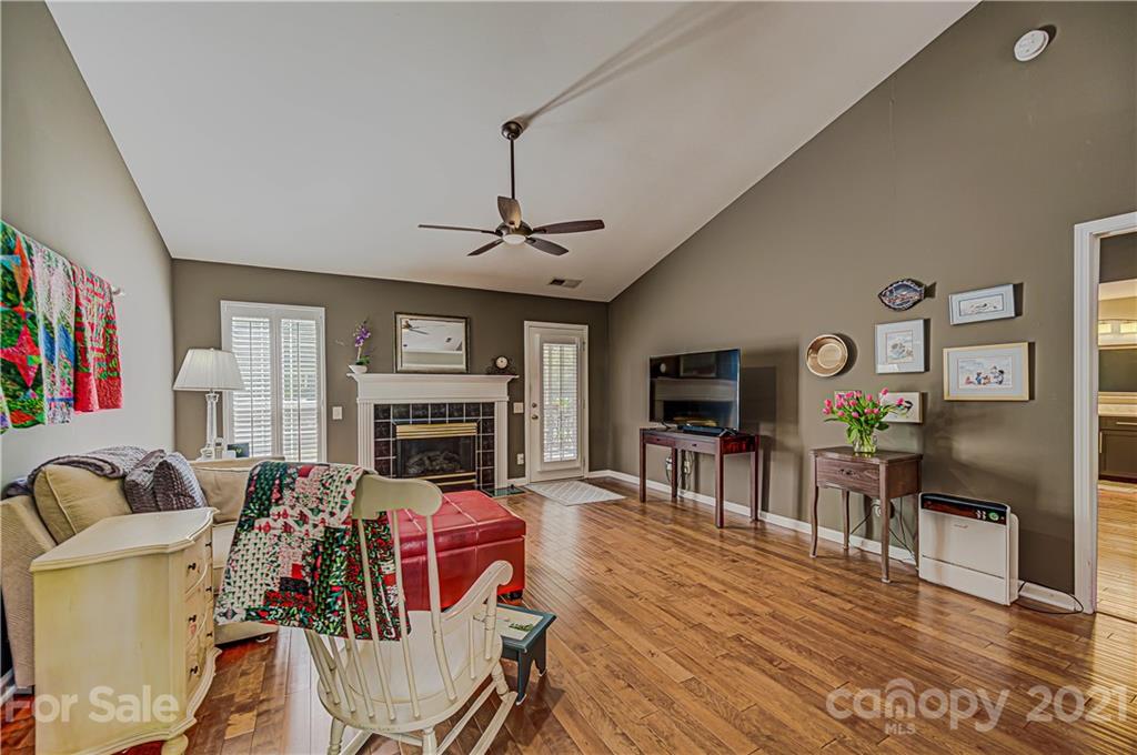 713 Clearbrook Road Matthews, NC 28105 - Photo 13 of 26 Gallery Image 13