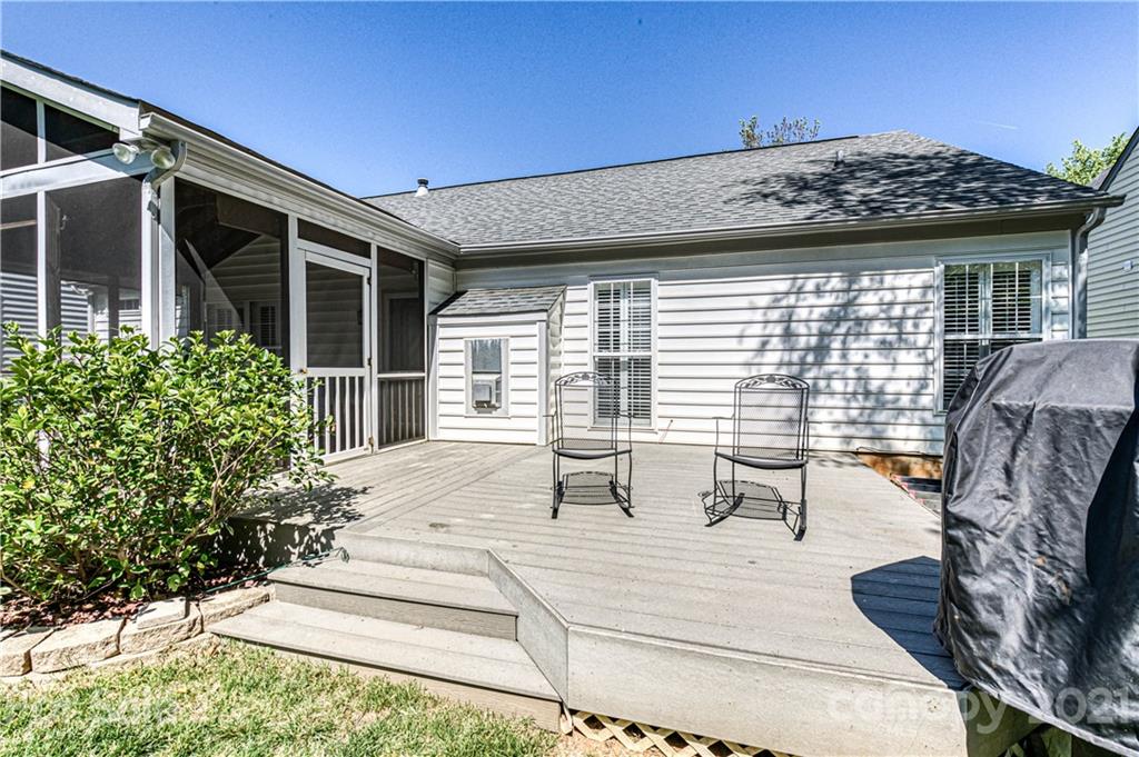 713 Clearbrook Road Matthews, NC 28105 - Photo 21 of 26 Gallery Image 21
