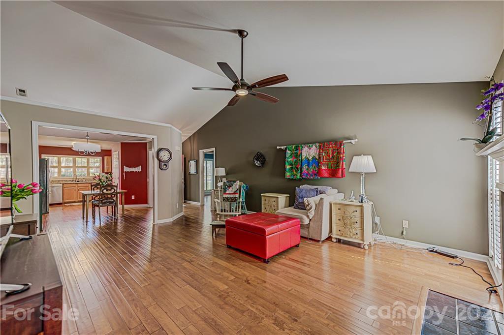 713 Clearbrook Road Matthews, NC 28105 - Photo 4 of 26 Gallery Image 4