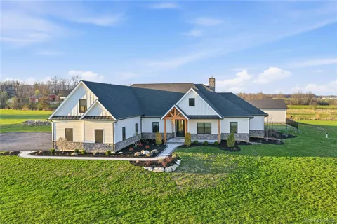 $3,000,000 | 400 Bruyn Turnpike, Wallkill, NY 12589