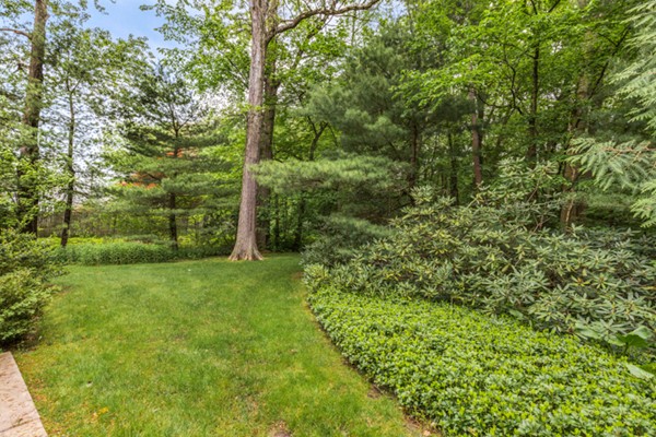 20 Hemlock Road Andover, MA 01810 - Photo 28 of 29 Gallery Image 28