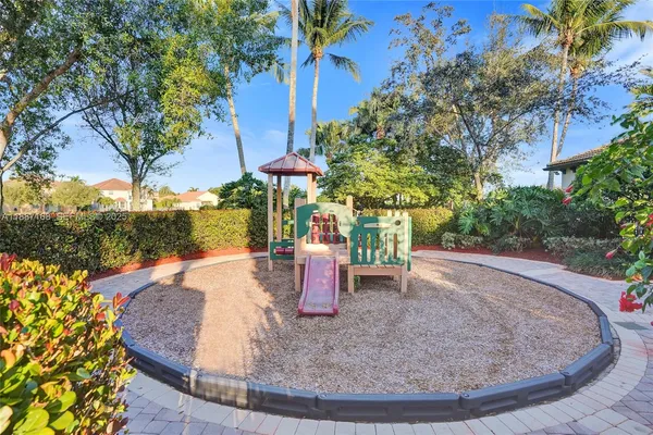 $750,000 | 8824 Cobblestone Point Circle, Boynton Beach, FL 33472