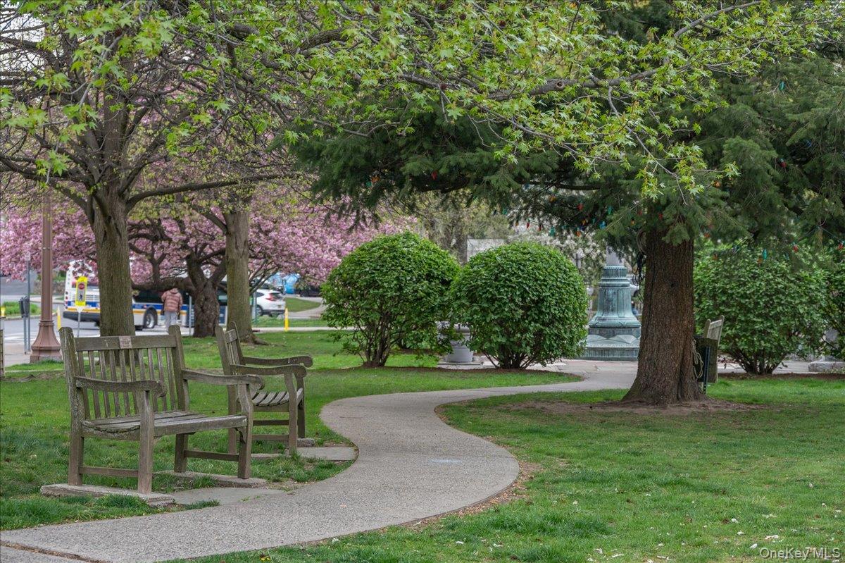 45 Pondfield Road West, Unit 4C Bronxville, NY 10708 - Photo 21 of 30 a view of a park with plants and trees
