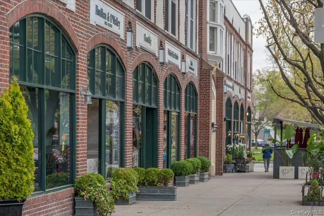 $550,000 | 45 Pondfield Road West, Unit 4C, Bronxville, NY 10708