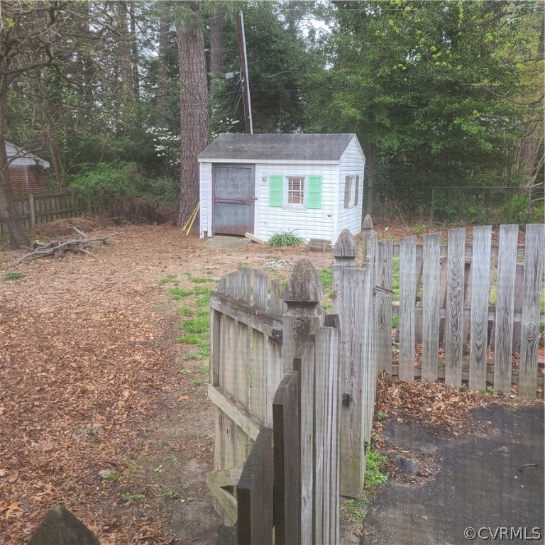 6313 Colebrook Road Richmond, VA 23227 - Photo 10 of 10 Gallery Image 10