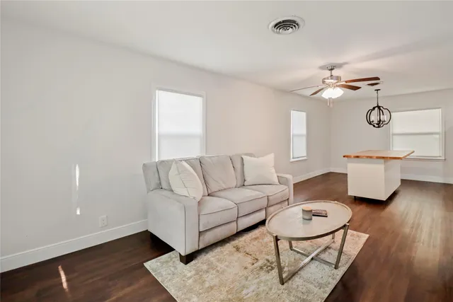 $179,000 | 916 North Chenango Street, Angleton, TX 77515