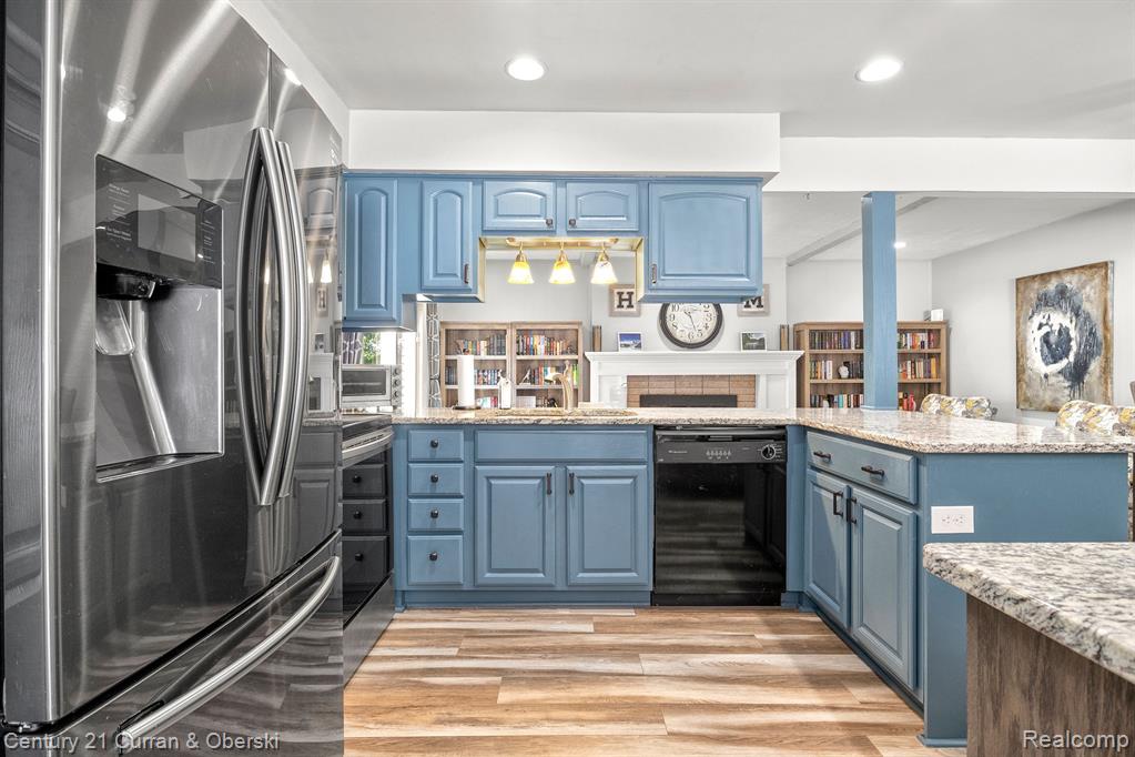 456 Buckingham Road Canton, MI 48188 - Photo 9 of 47