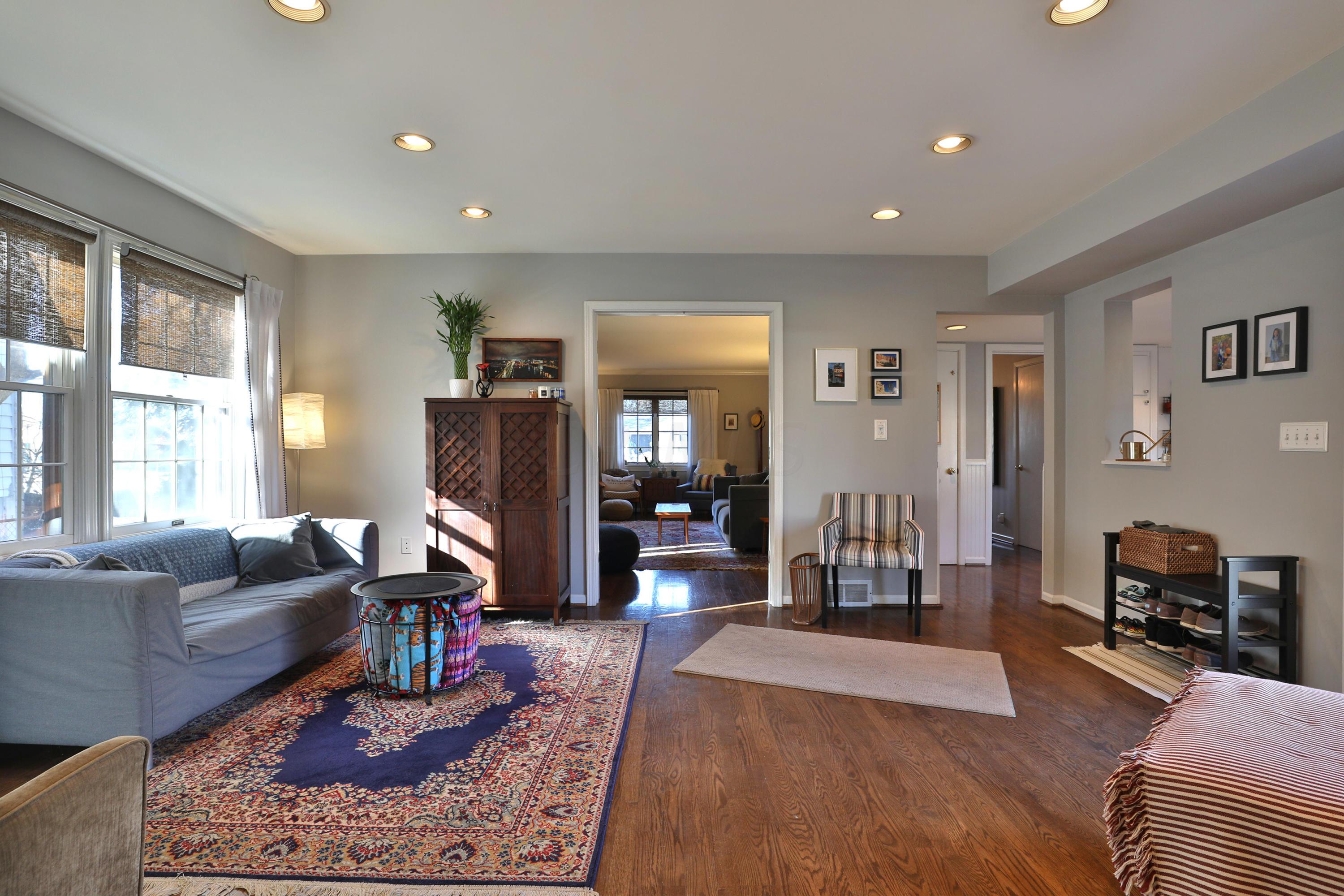 240 South Stanwood Road Columbus, OH 43209 - Photo 23 of 56