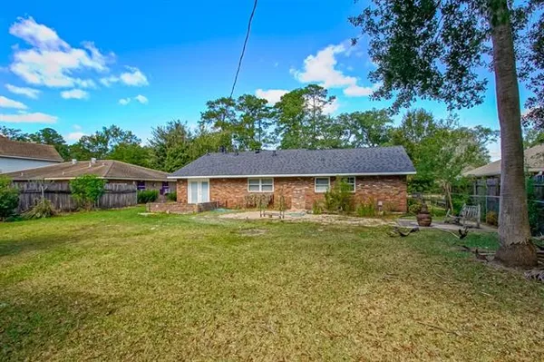 $275,000 | 308 Robin Hood Drive, Covington, LA 70433