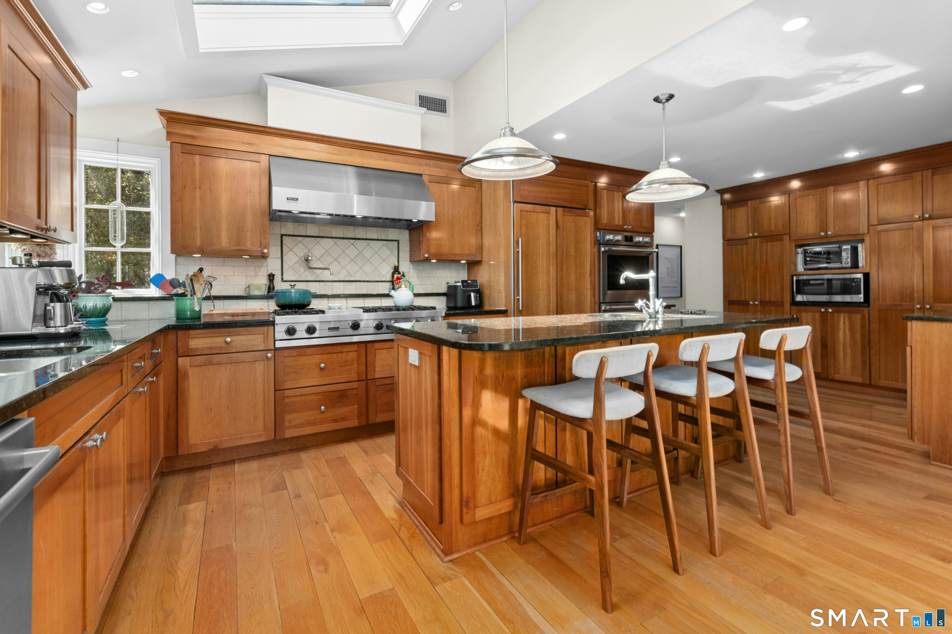 87 Cedar Lane Ridgefield, CT 06877 - Photo 7 of 36