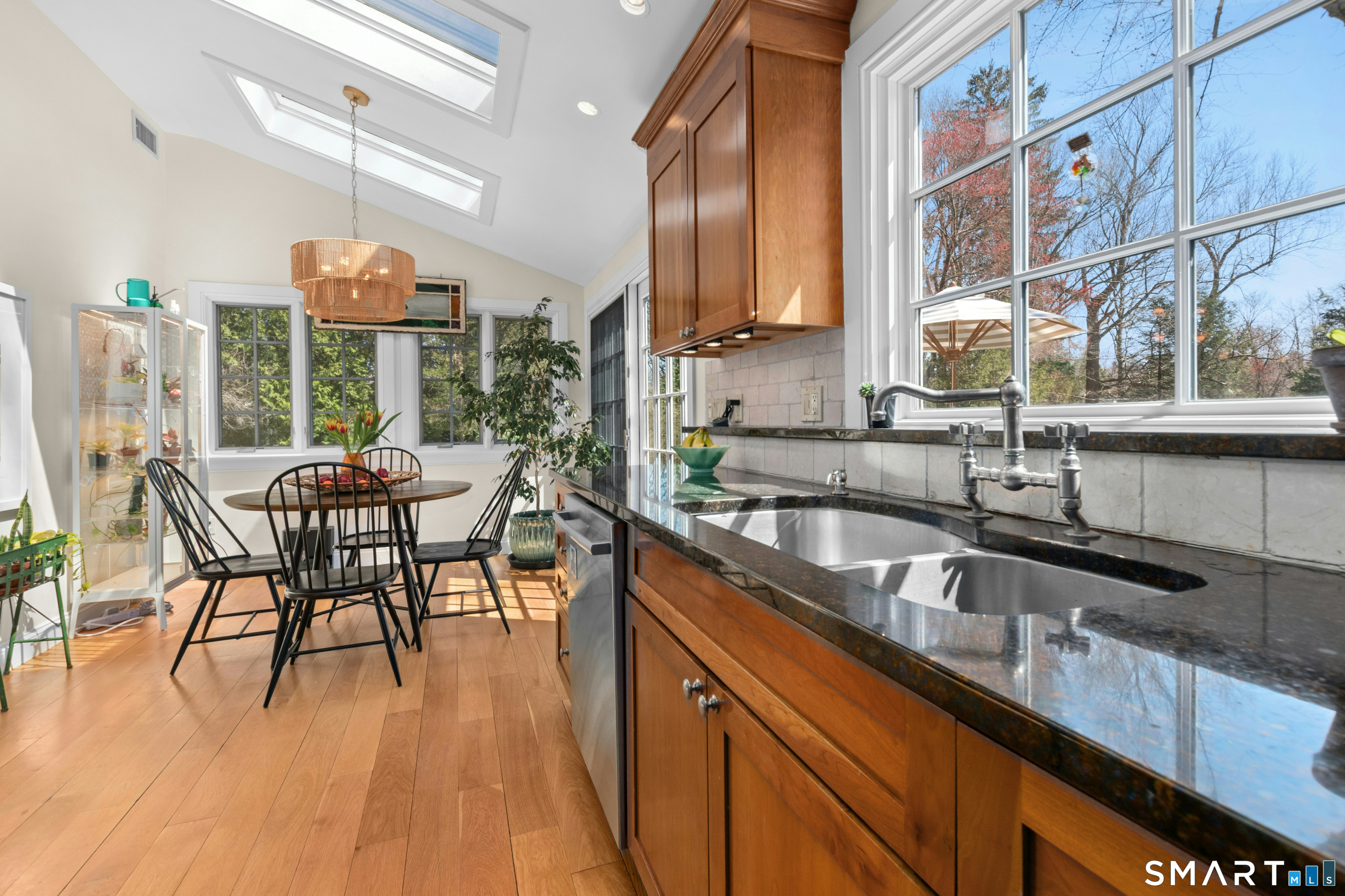 87 Cedar Lane Ridgefield, CT 06877 - Photo 9 of 36