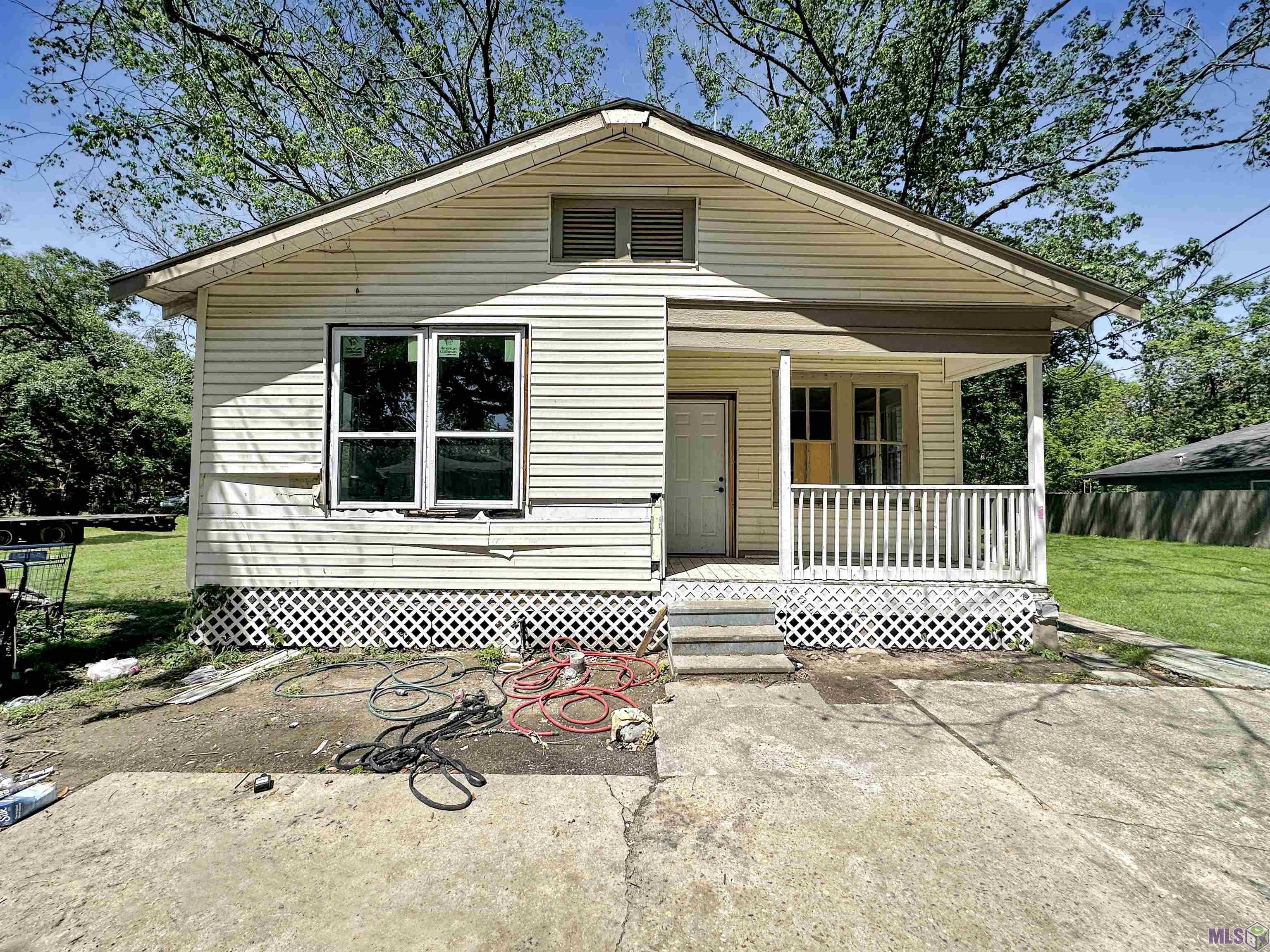 2388 Barber Street Baton Rouge, LA 70808 - Photo 1 of 6
