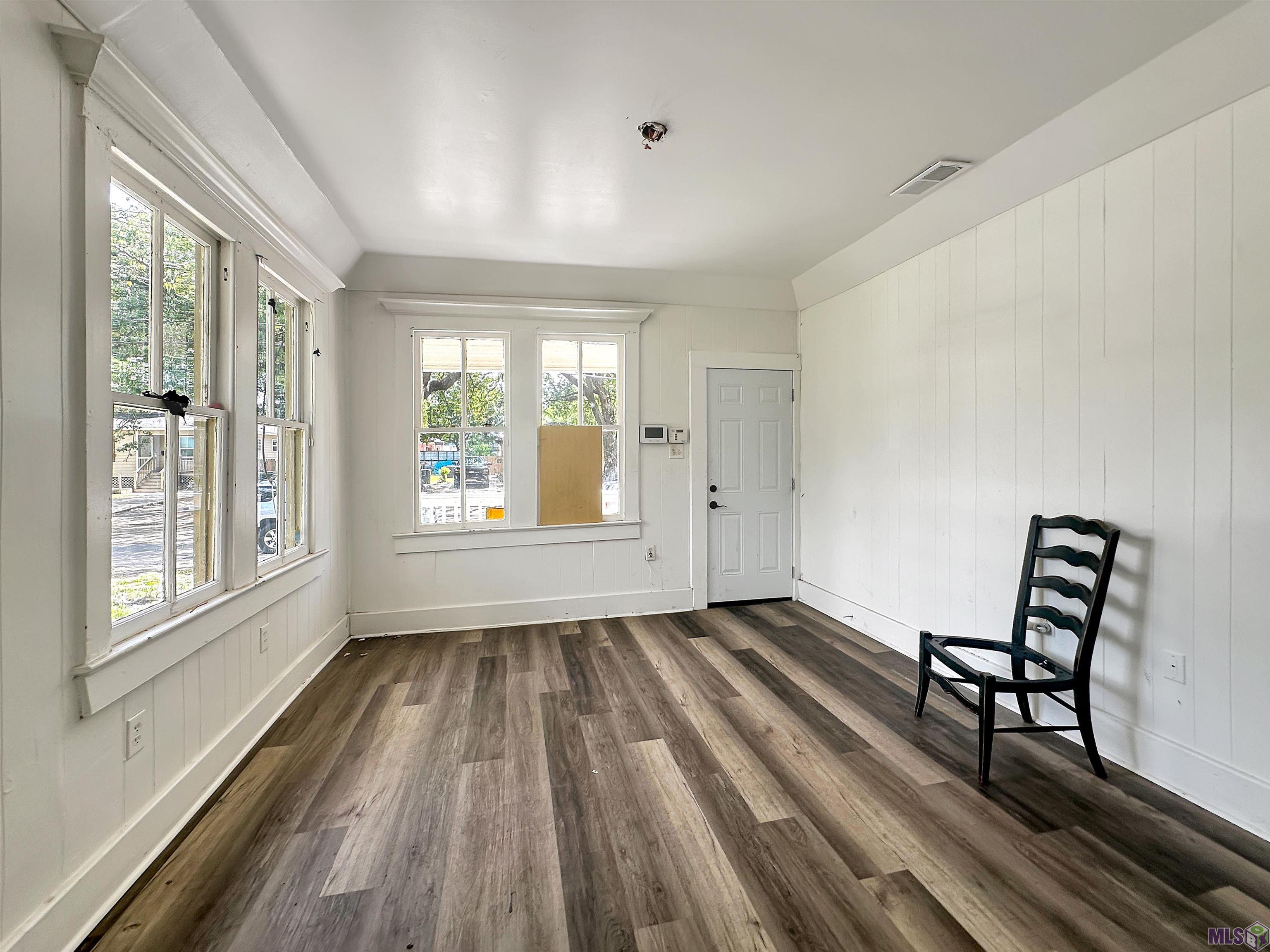 2388 Barber Street Baton Rouge, LA 70808 - Photo 3 of 6