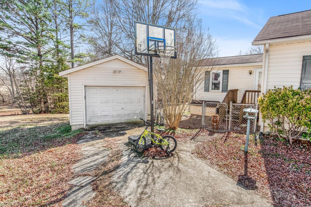 2158 Little Elkin Church Road Ronda, NC 28670 - Photo 25 of 33