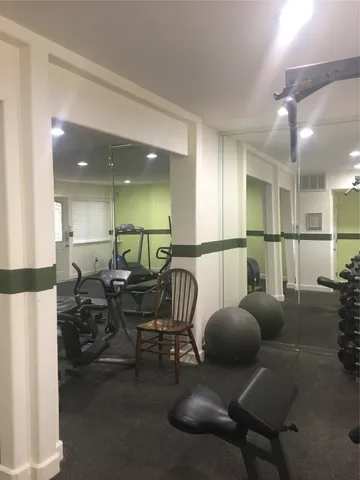 $1,350 | 1449 Heights Boulevard, Unit 110, Houston, TX 77008