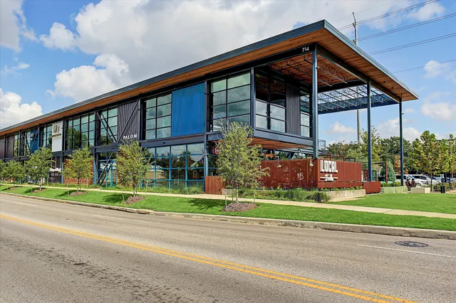 $1,350 | 1449 Heights Boulevard, Unit 110, Houston, TX 77008