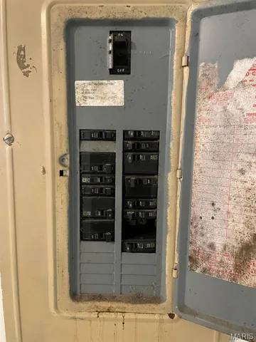 $176,900 | 840 East Dorris Avenue, Mountain Grove, MO 65711