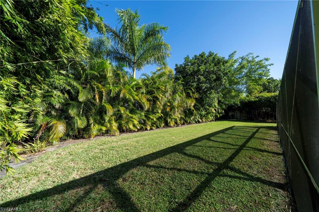 59 Wickliffe Drive Naples, FL 34110 - Photo 40 of 50