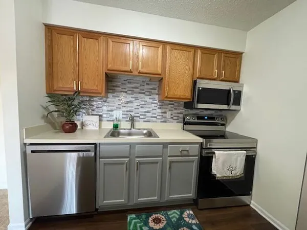 $1,700 | 2536 Eagles Circle, Unit 8, Ypsilanti, MI 48197