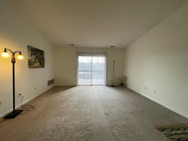 $1,700 | 2536 Eagles Circle, Unit 8, Ypsilanti, MI 48197