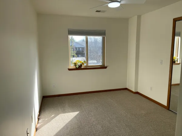 $1,700 | 2536 Eagles Circle, Unit 8, Ypsilanti, MI 48197