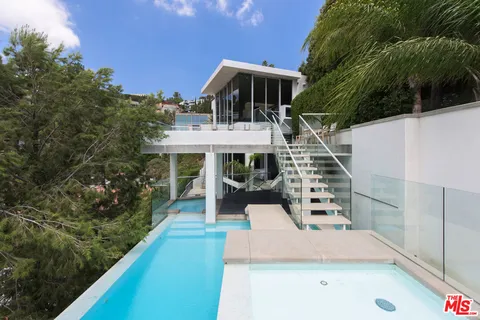 $6,500,000 | 9274 Sierra Mar Drive, Los Angeles, CA 90069