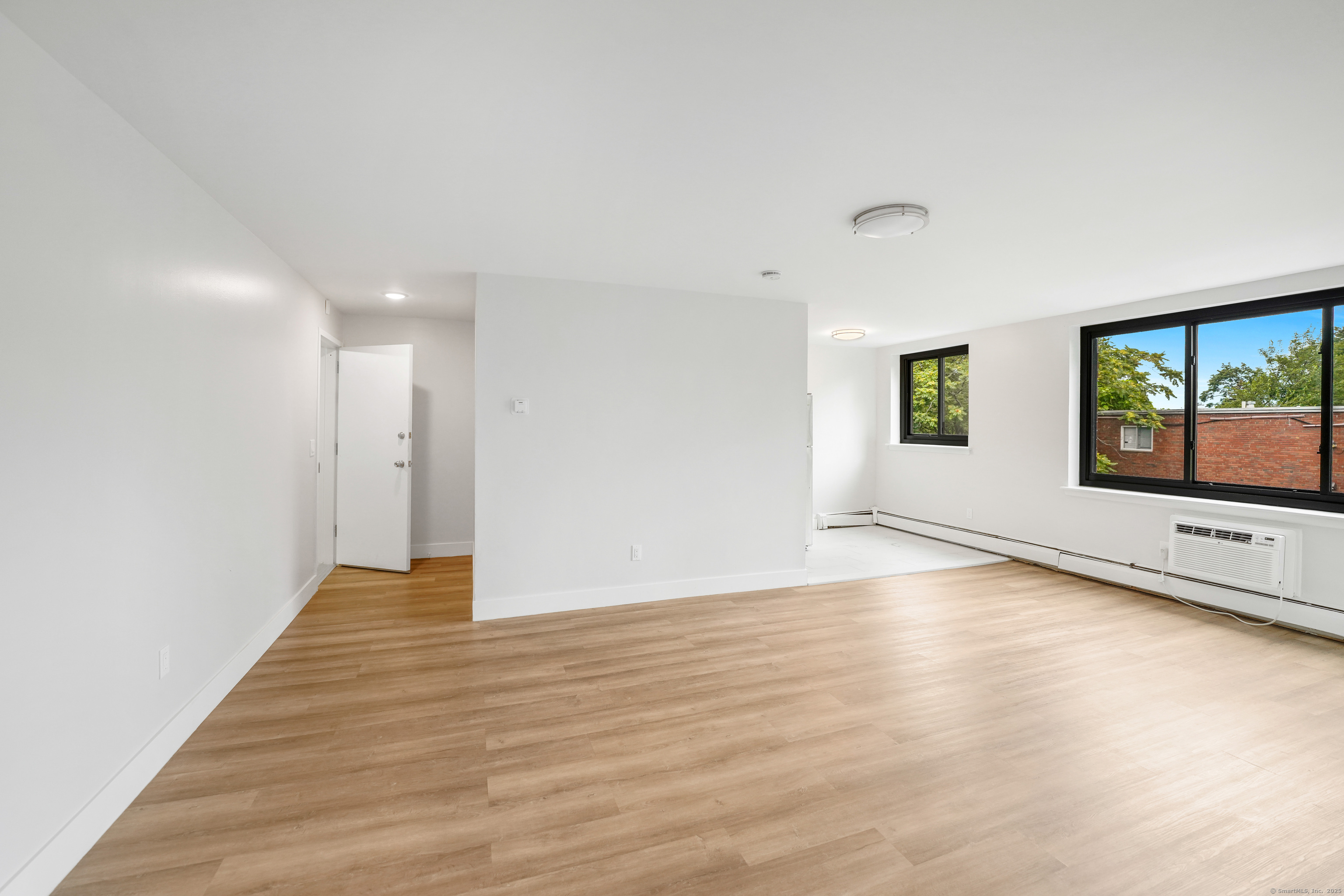 280 Collins Street, Unit 411 Hartford, CT 06105 - Photo 6 of 7