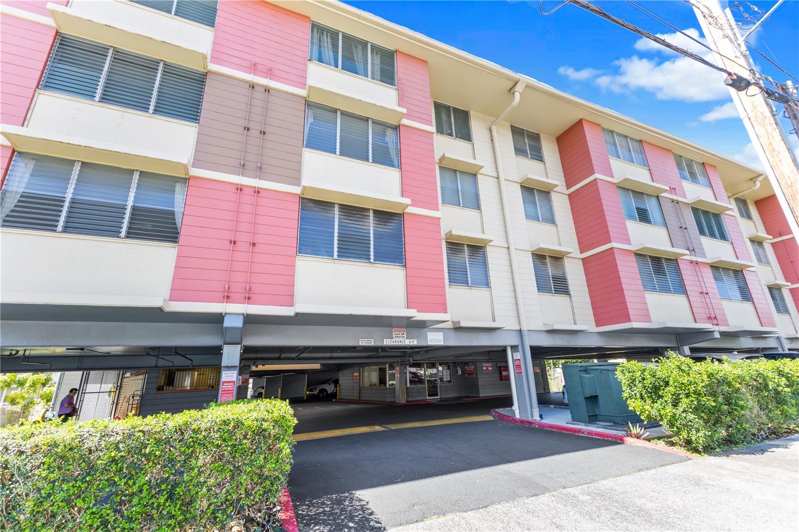 633 Nalanui Street, Unit 409 Honolulu, HI 96817 - Photo 15 of 15 a front view of a building