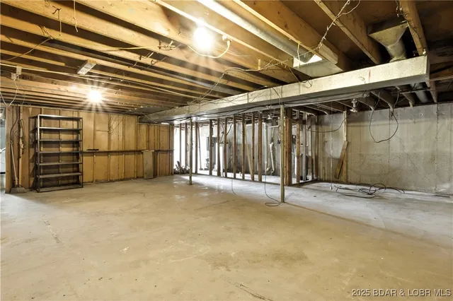 $174,500 | 13338 Us Highway, Macks Creek, MO 65786