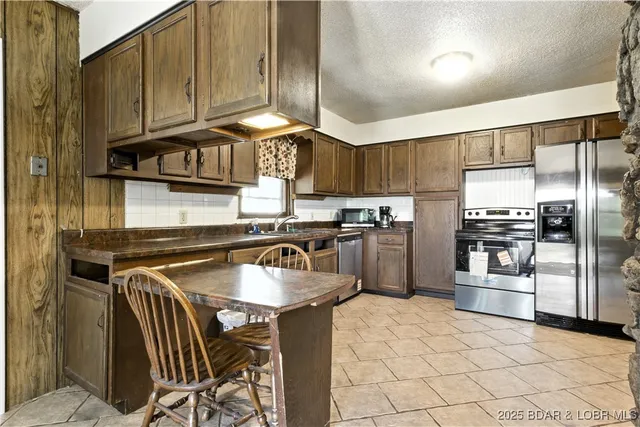 $174,500 | 13338 Us Highway, Macks Creek, MO 65786