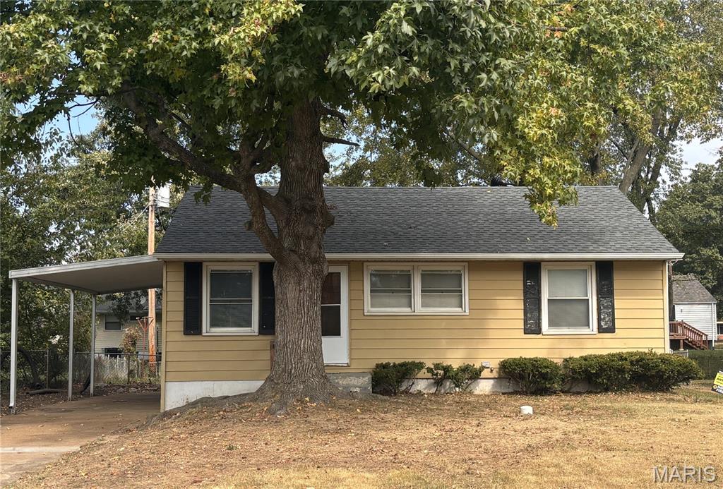329 Midlothian Road St. Louis, MO 63137 - Photo 1 of 29 Gallery Image 1