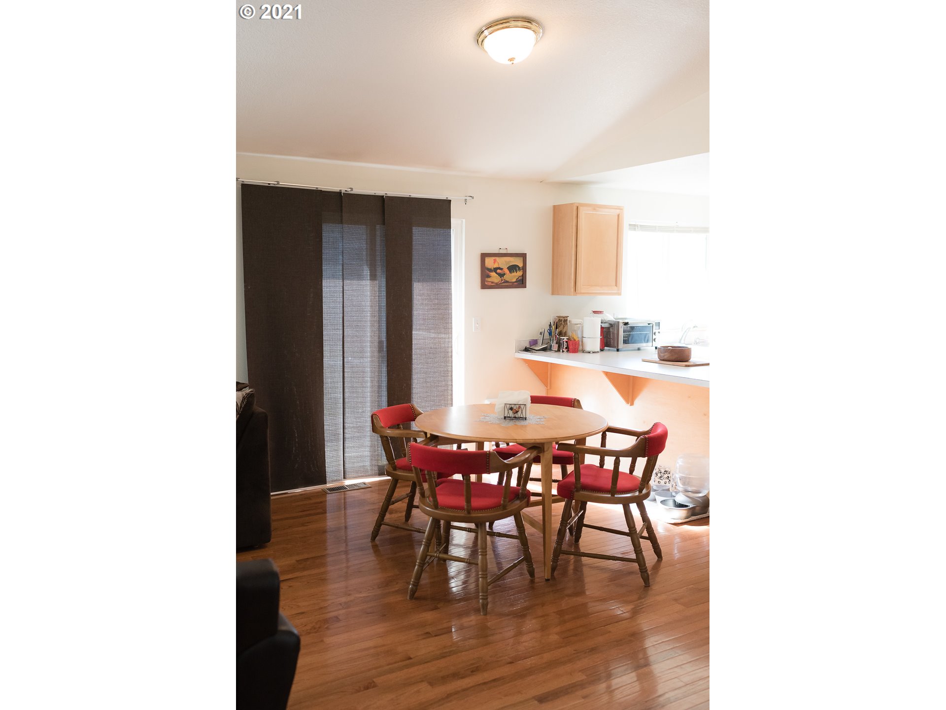 1012 Southwest Nye Avenue Pendleton, OR 97801 - Photo 6 of 23