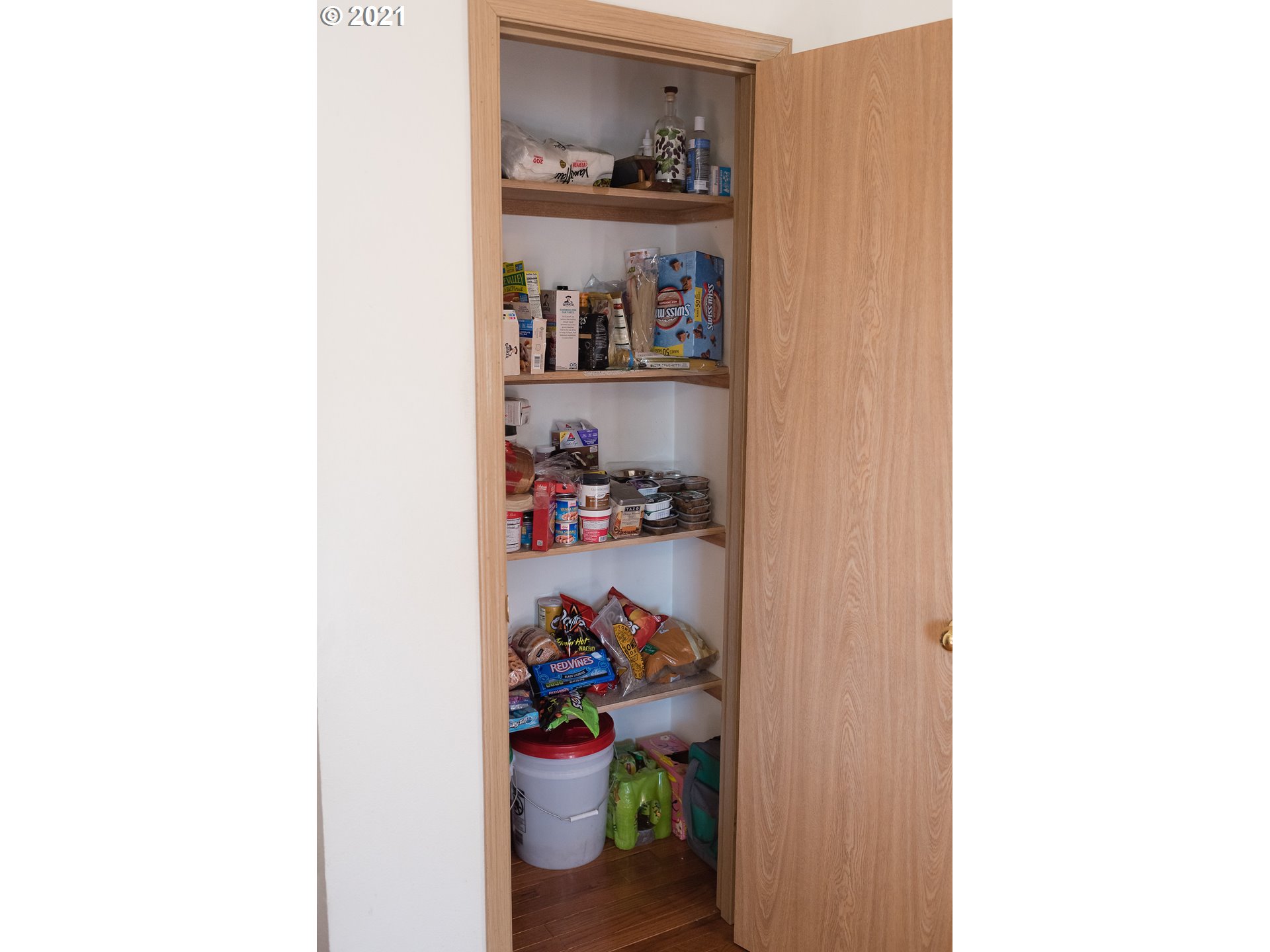 1012 Southwest Nye Avenue Pendleton, OR 97801 - Photo 10 of 23