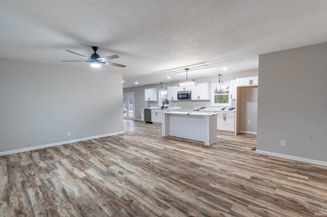 $389,900 | 2693 South 400 East, Marion, IN 46953