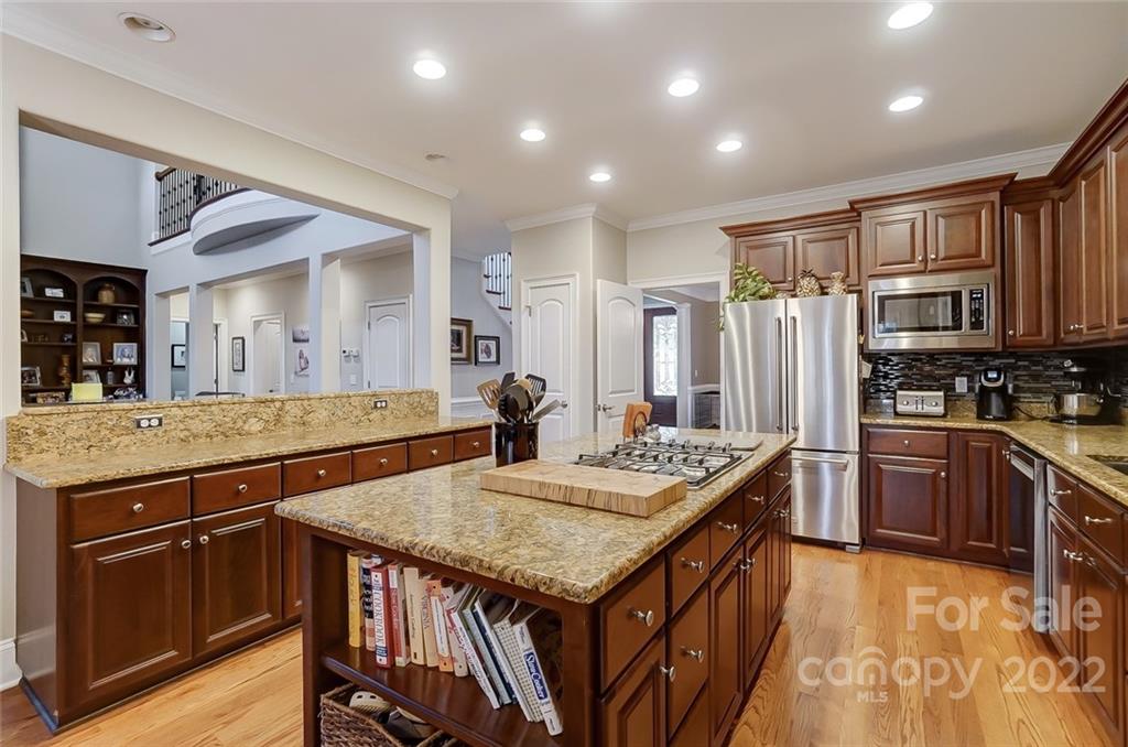 715 Cooks Cove Ridge Lake Wylie, SC 29710 - Photo 11 of 37 Gallery Image 11