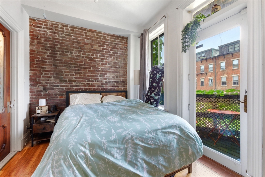 45 Rutland Street, Unit 3 Boston, MA 02118 - Photo 13 of 16