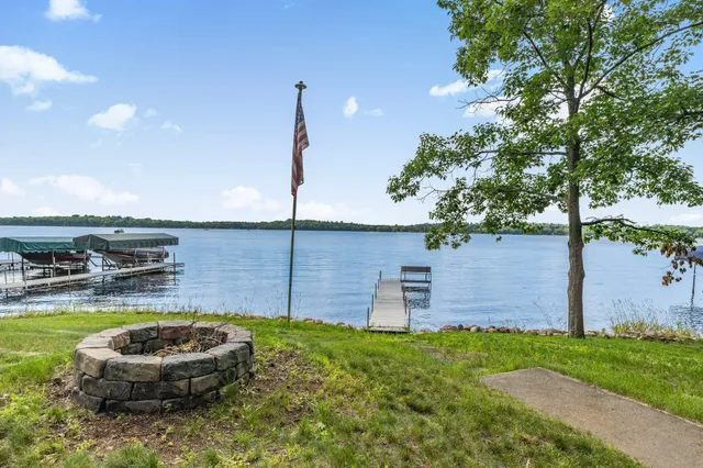 $400,000 | 17364 Paradise Shores Road, Brainerd, MN 56401