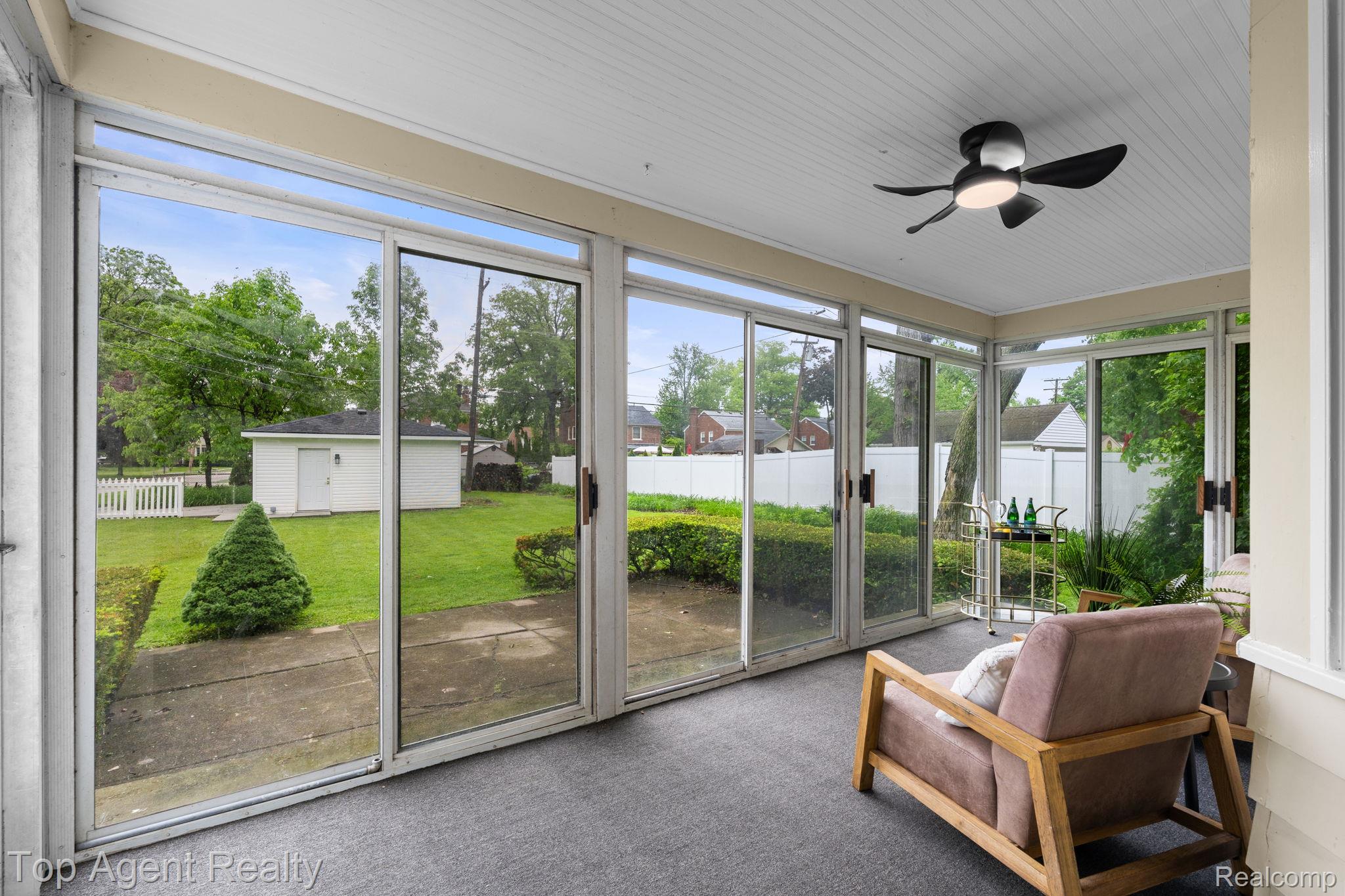 1894 Broadstone Road Grosse Pointe, MI 48236 - Photo 29 of 60 21-web-or-mls-1894 Broadstone Rd_024.jpg