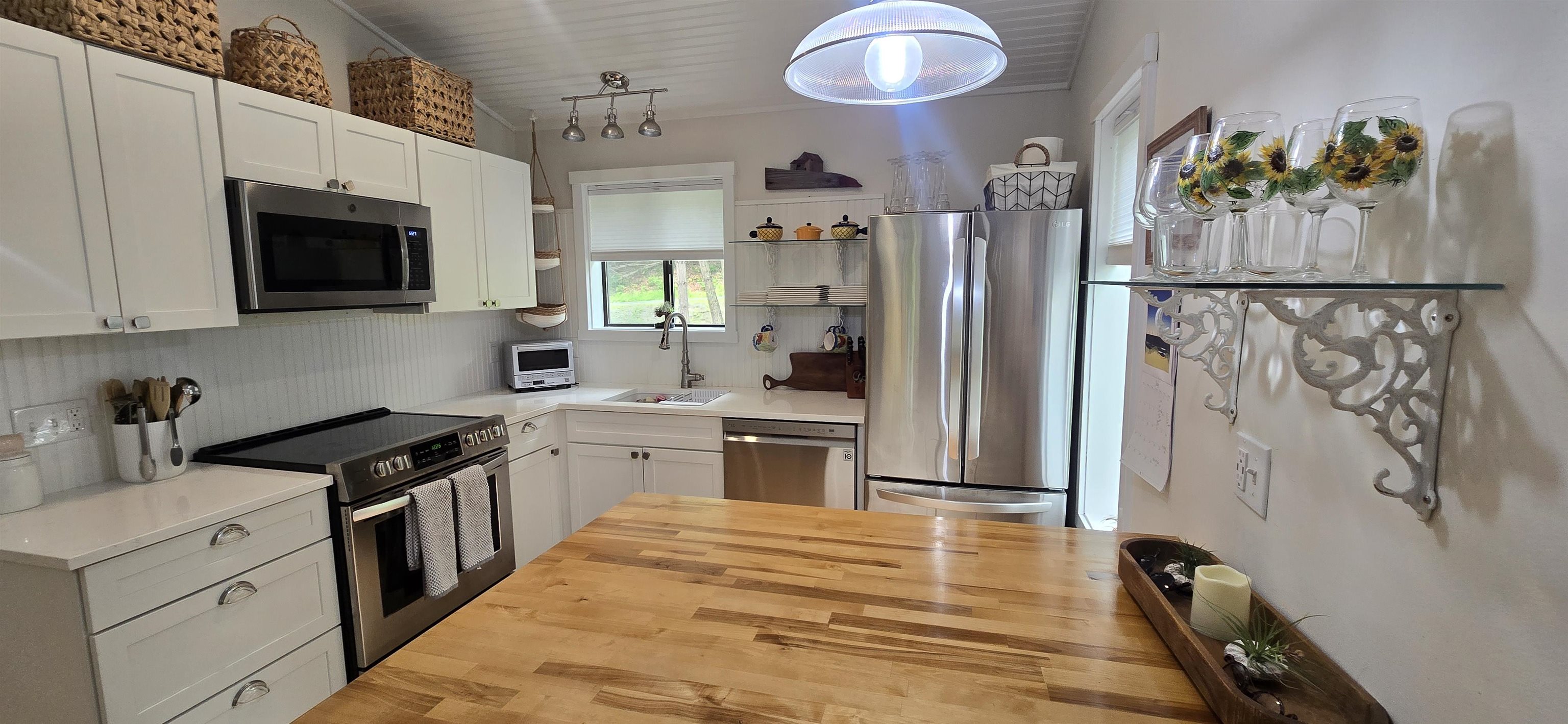 445 Old Quechee Road, Unit E Hartford, VT 05059 - Photo 10 of 23
