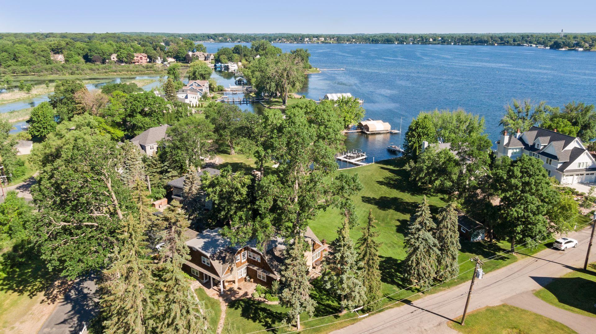 120 West Point Road Tonka Bay, MN 55331 - Photo 12 of 78