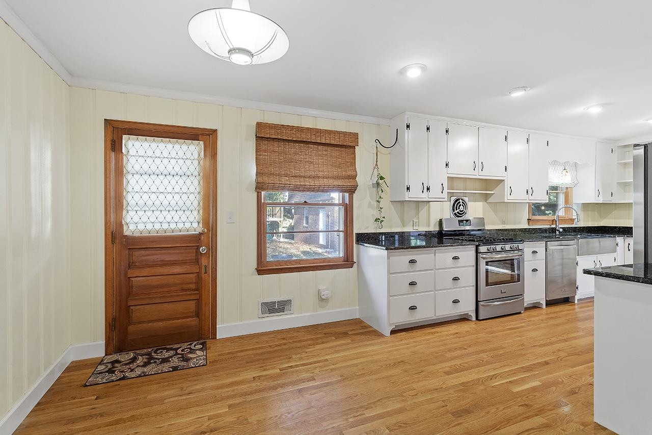 503 East Cornwall Road Cary, NC 27511 - Photo 27 of 36 Photo 28
