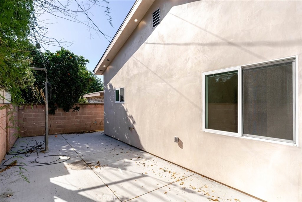 6852 Ranchito Avenue Van Nuys, CA 91405 - Photo 18 of 18 a view of an entrance of the house
