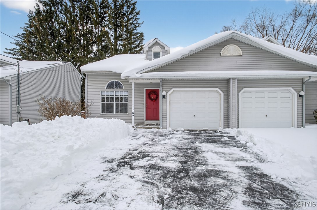 102 Otis Street Salina, NY 13088 - Photo 1 of 47