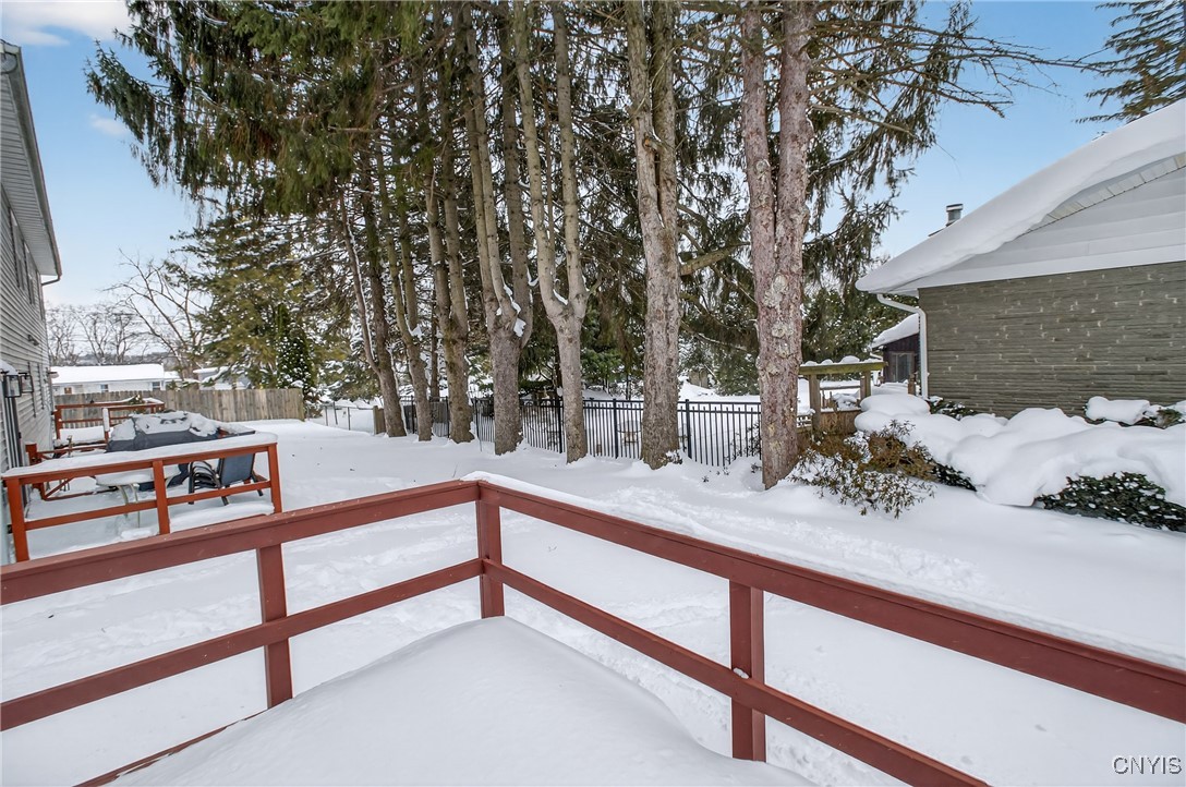 102 Otis Street Salina, NY 13088 - Photo 46 of 47